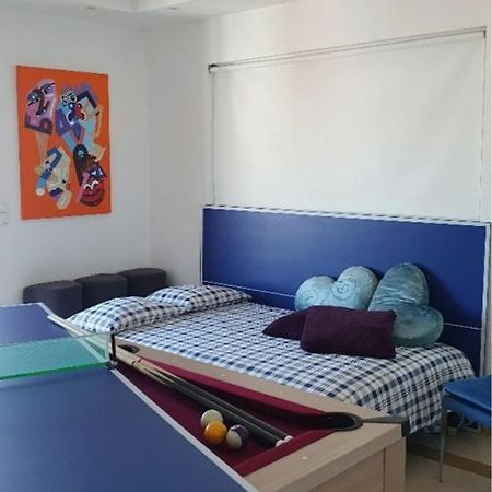 River View & Close To The Beach - Quarto Em Almada Luaran gambar